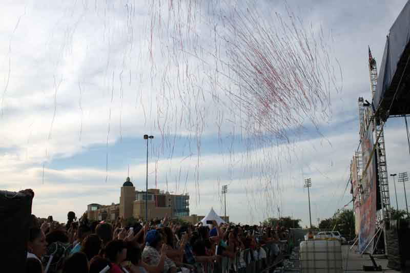 Stage and Rooftop with Full Production and CONFETTI STREAMERS